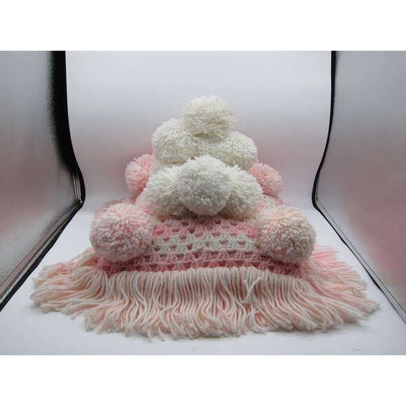 Adorable Vintage Handmade Pom-Pom Poodle Dog On Pink Crochet Mat With Fringe - U - Picture 3 of 10